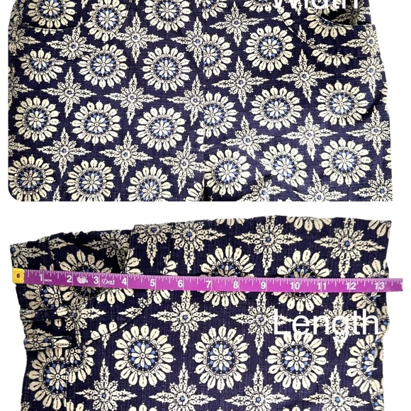 Women's | Anthropologie's Elevenses | Navy Blue Mid-rise Medallion Shorts  - 6 - Picture 7 of 7